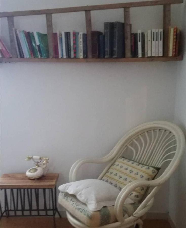 B&B Lamagia Di Corte Moronati Sirmione Bagian luar foto
