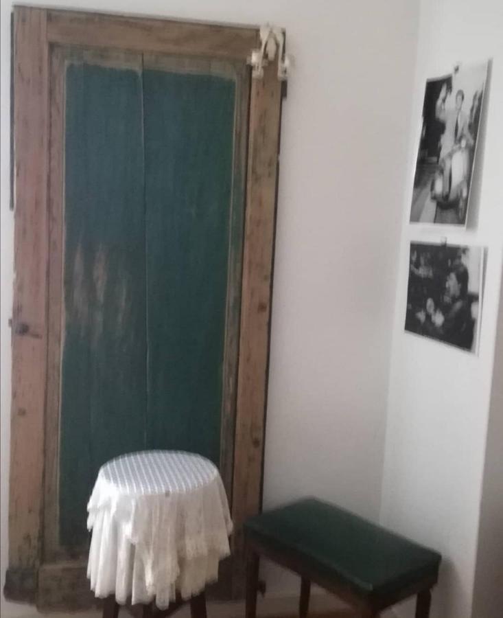 B&B Lamagia Di Corte Moronati Sirmione Bagian luar foto