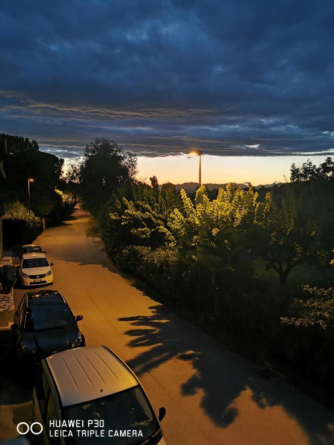 B&B Lamagia Di Corte Moronati Sirmione Bagian luar foto