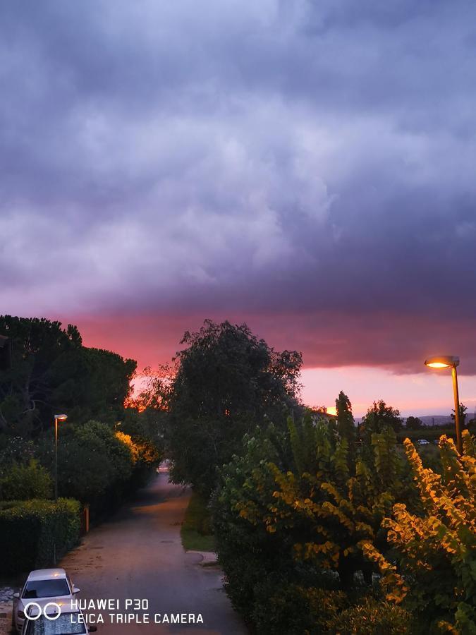 B&B Lamagia Di Corte Moronati Sirmione Bagian luar foto