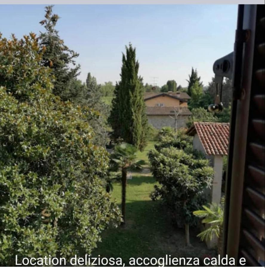 B&B Lamagia Di Corte Moronati Sirmione Bagian luar foto