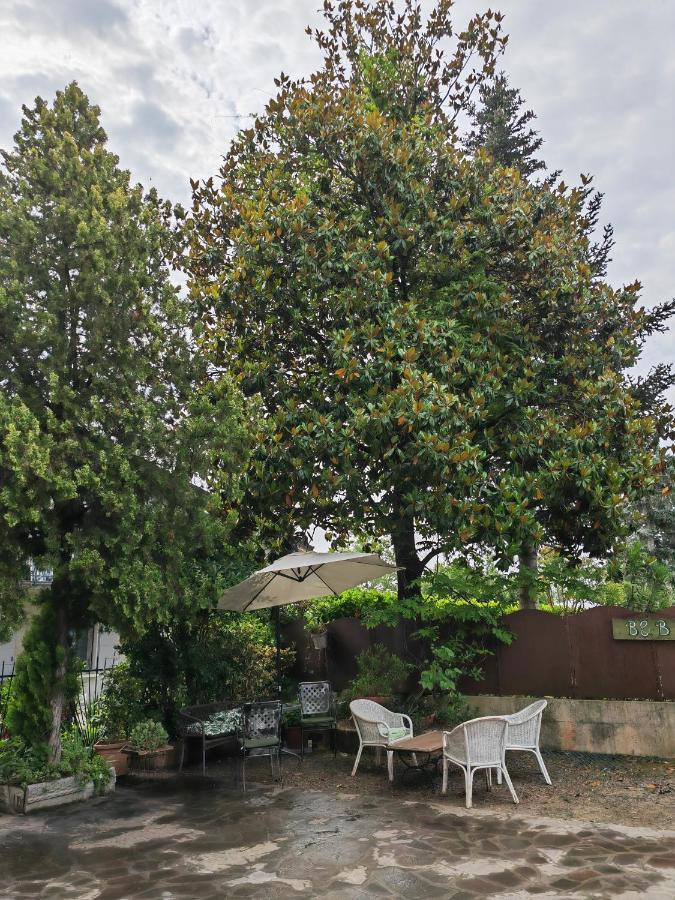 B&B Lamagia Di Corte Moronati Sirmione Bagian luar foto