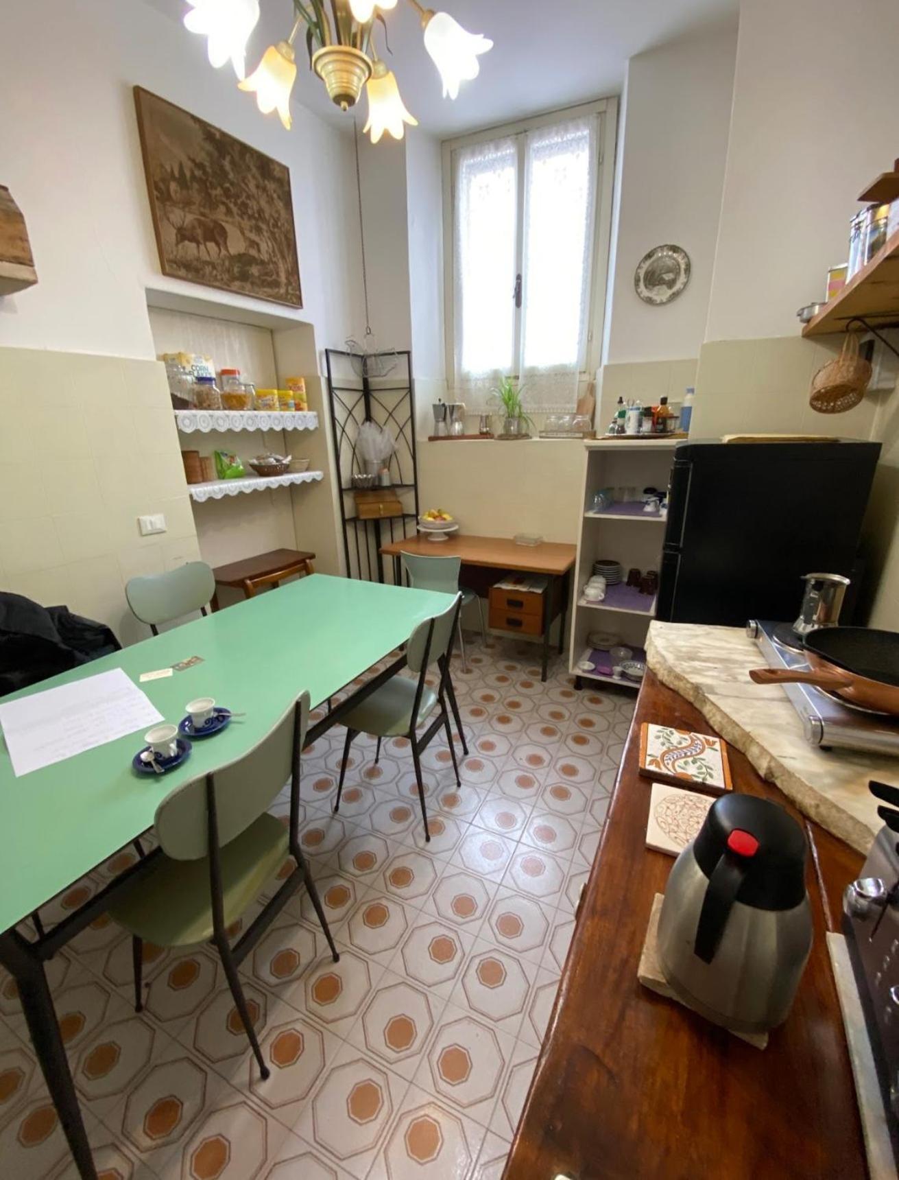 B&B Lamagia Di Corte Moronati Sirmione Bagian luar foto