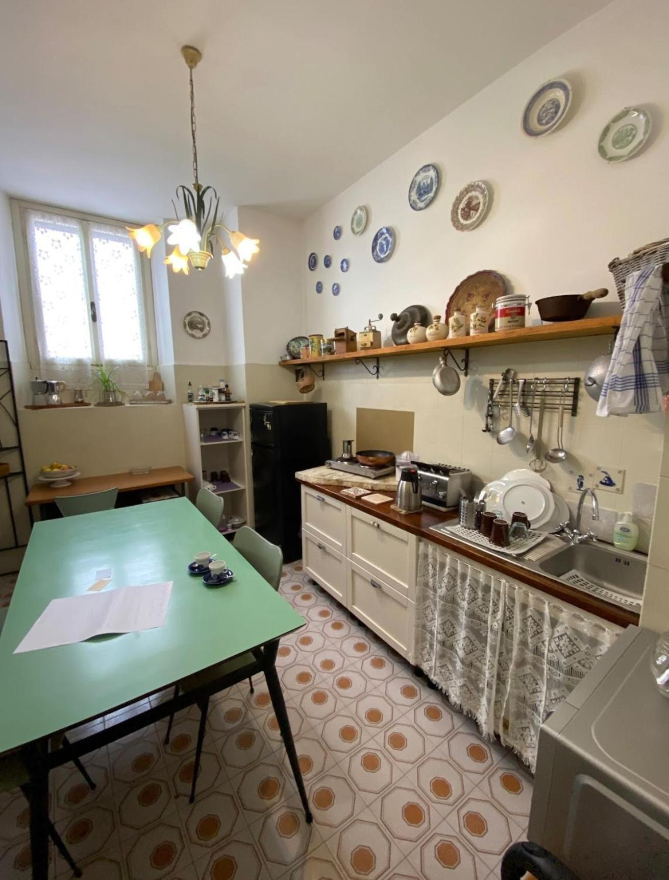 B&B Lamagia Di Corte Moronati Sirmione Bagian luar foto